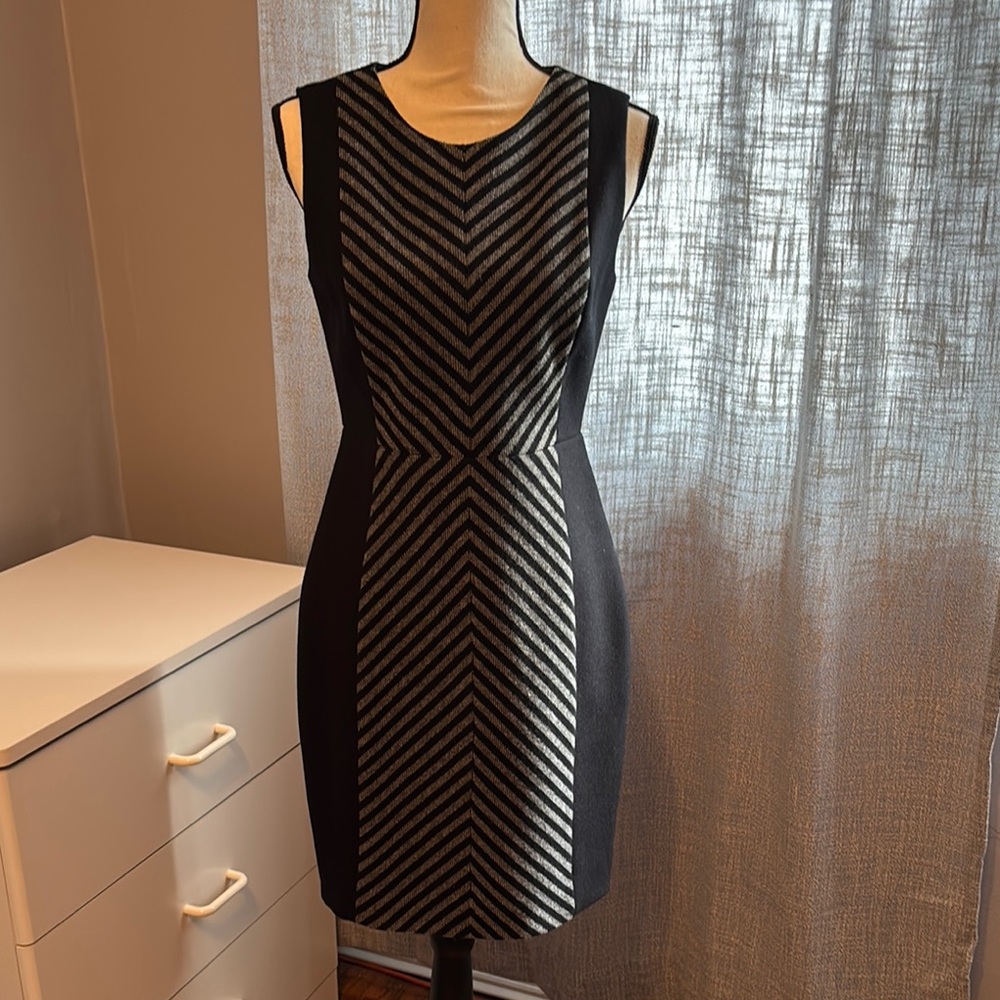 Sleeveless Black and Silver Chevron Sheath Dress